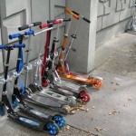 Rollerstop - der versperrbare Rollerständer
